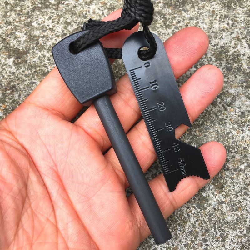 Outdoor Survival Fire Starter  - đánh giá và giá Ferro Rod Striker