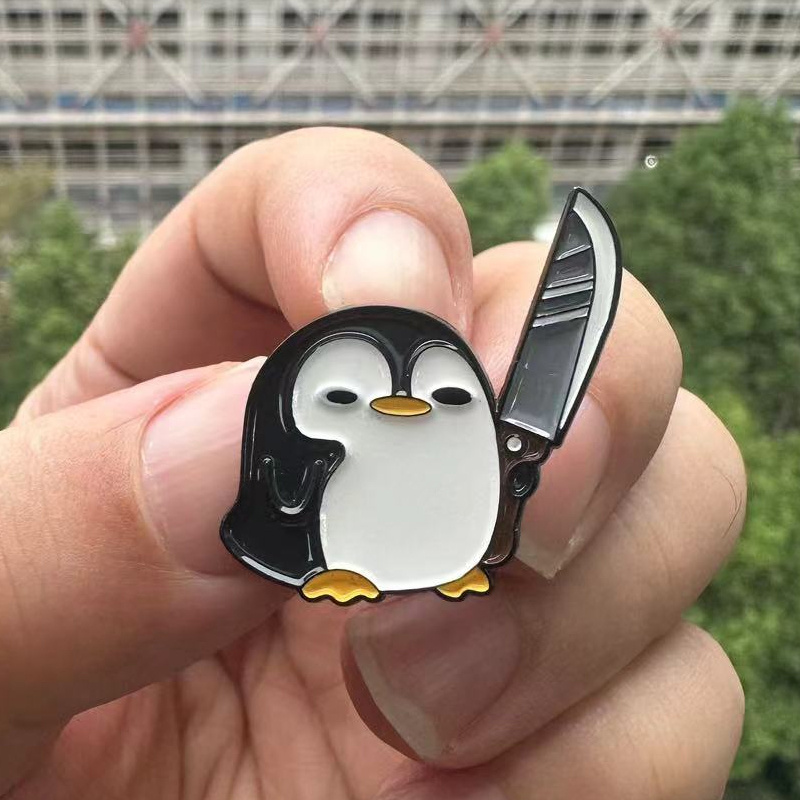 Funny Penguin Holding Big Knif - đánh giá và giá Edc Everyday Carry Knives