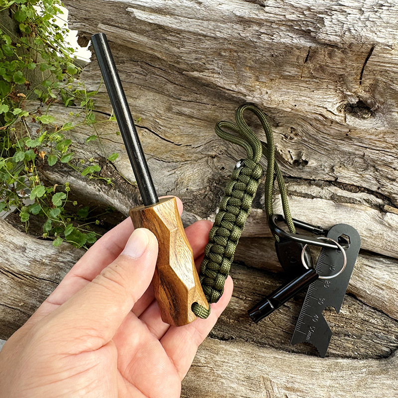 New Outdoor Flint Fire Starter - đánh giá và giá Ferro Rod Striker